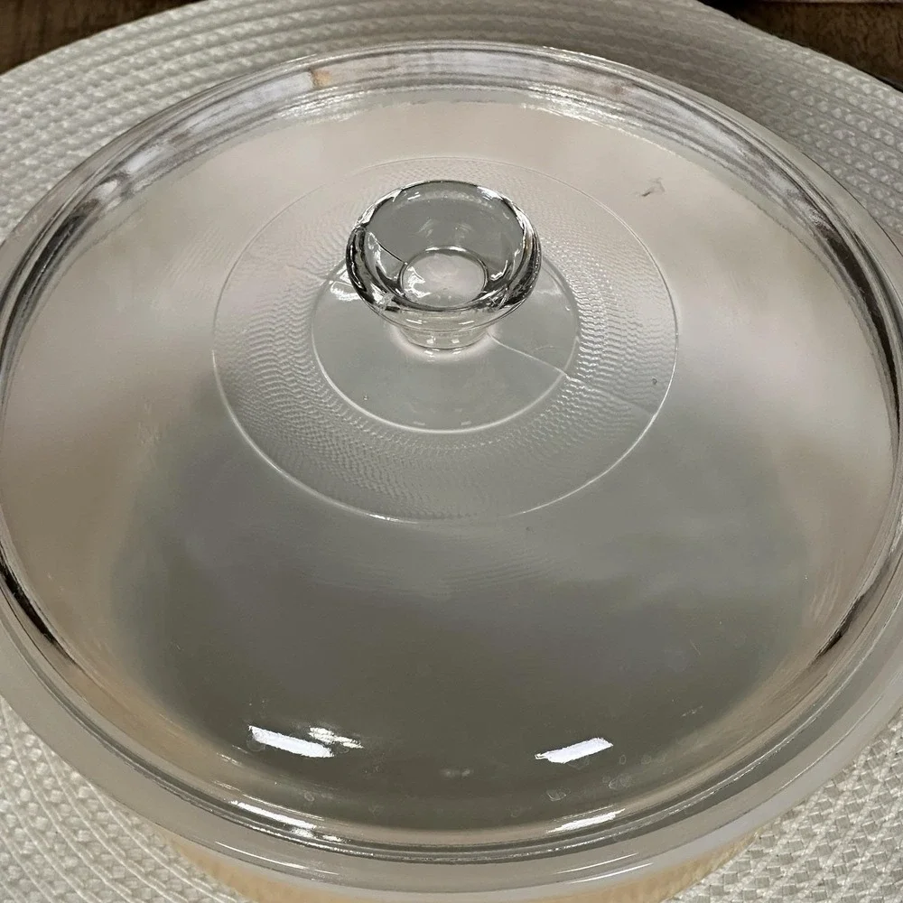 Vintage Fire-King Peach Luster 1 1/2 Qt Round Casserole Baking Dish & Glass Lid‎